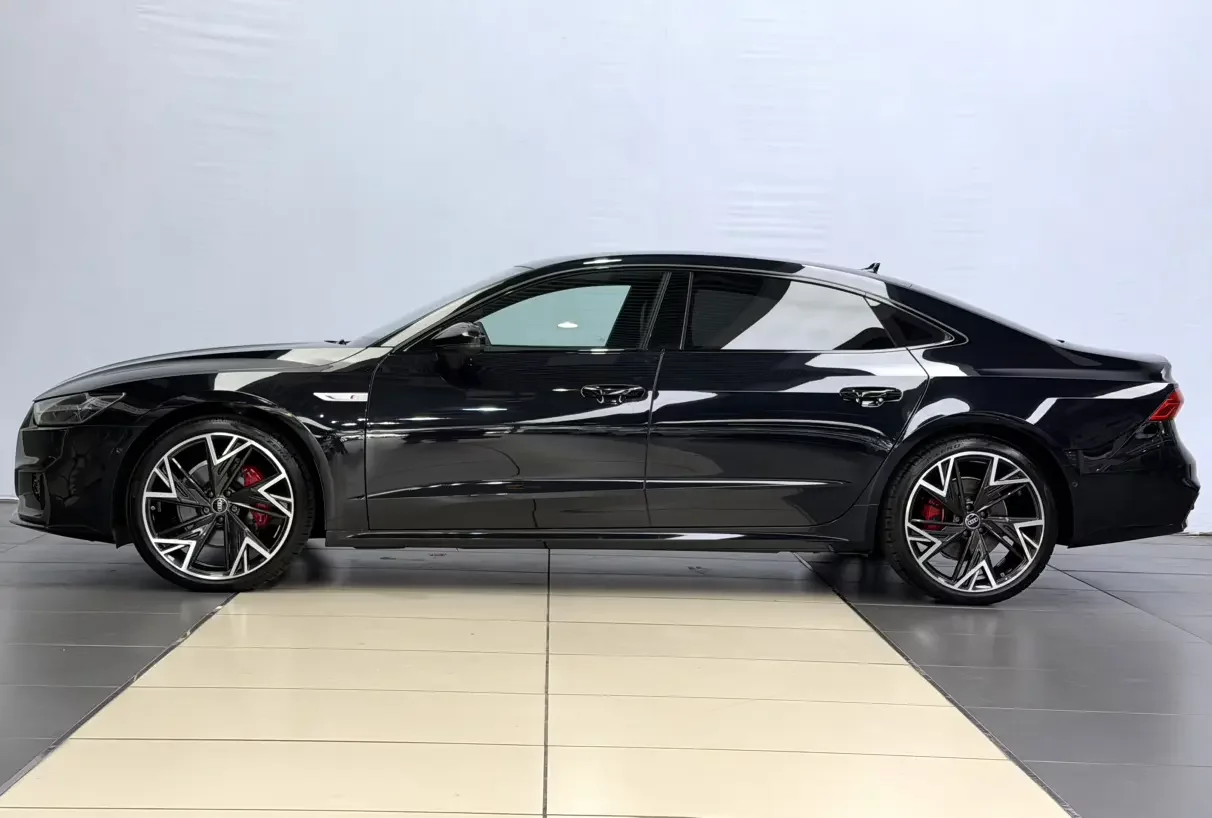 Audi A7L
