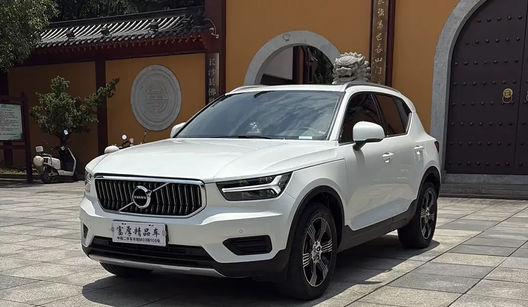 Volvo XC40