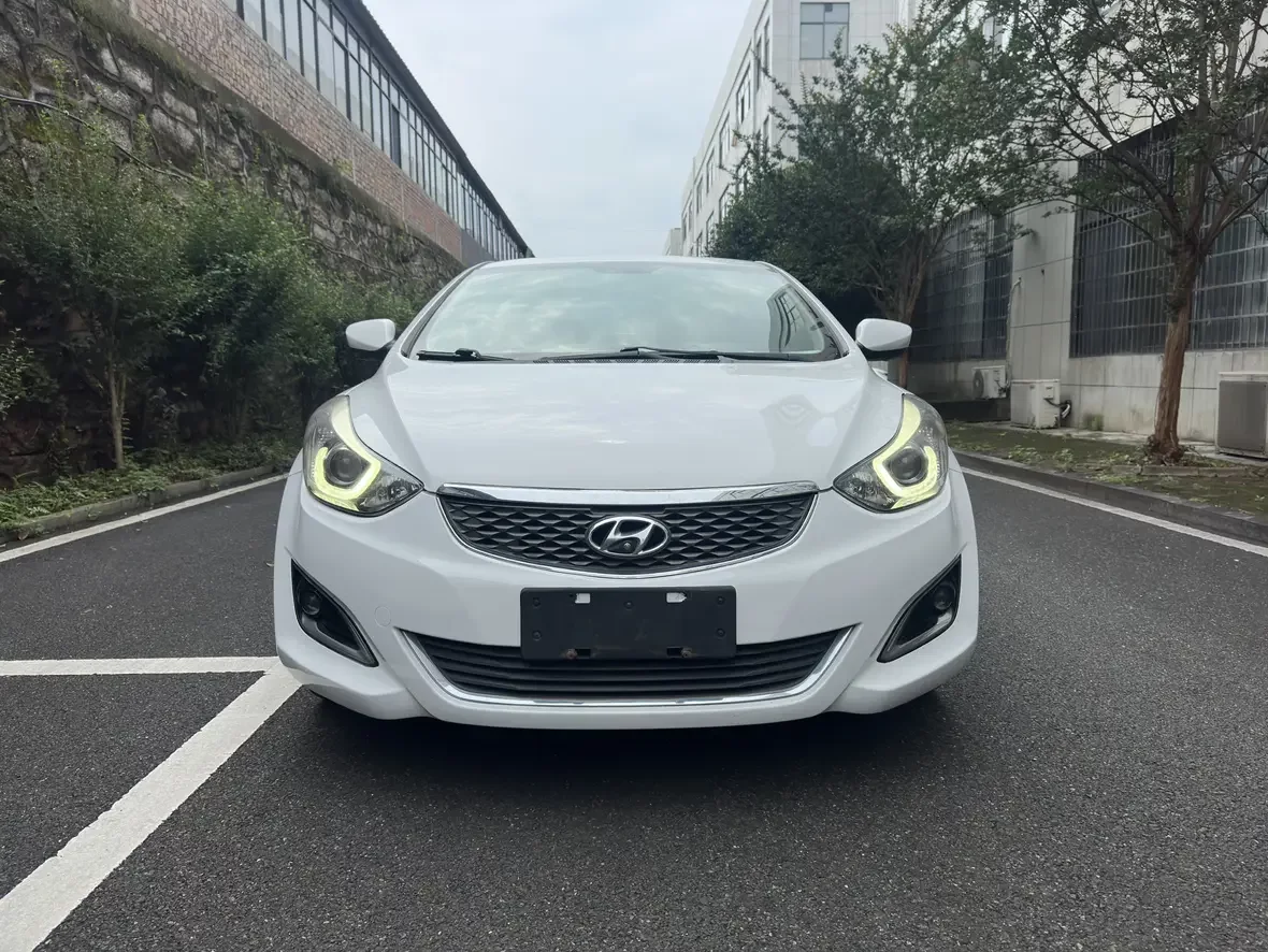 Hyundai Elantra
