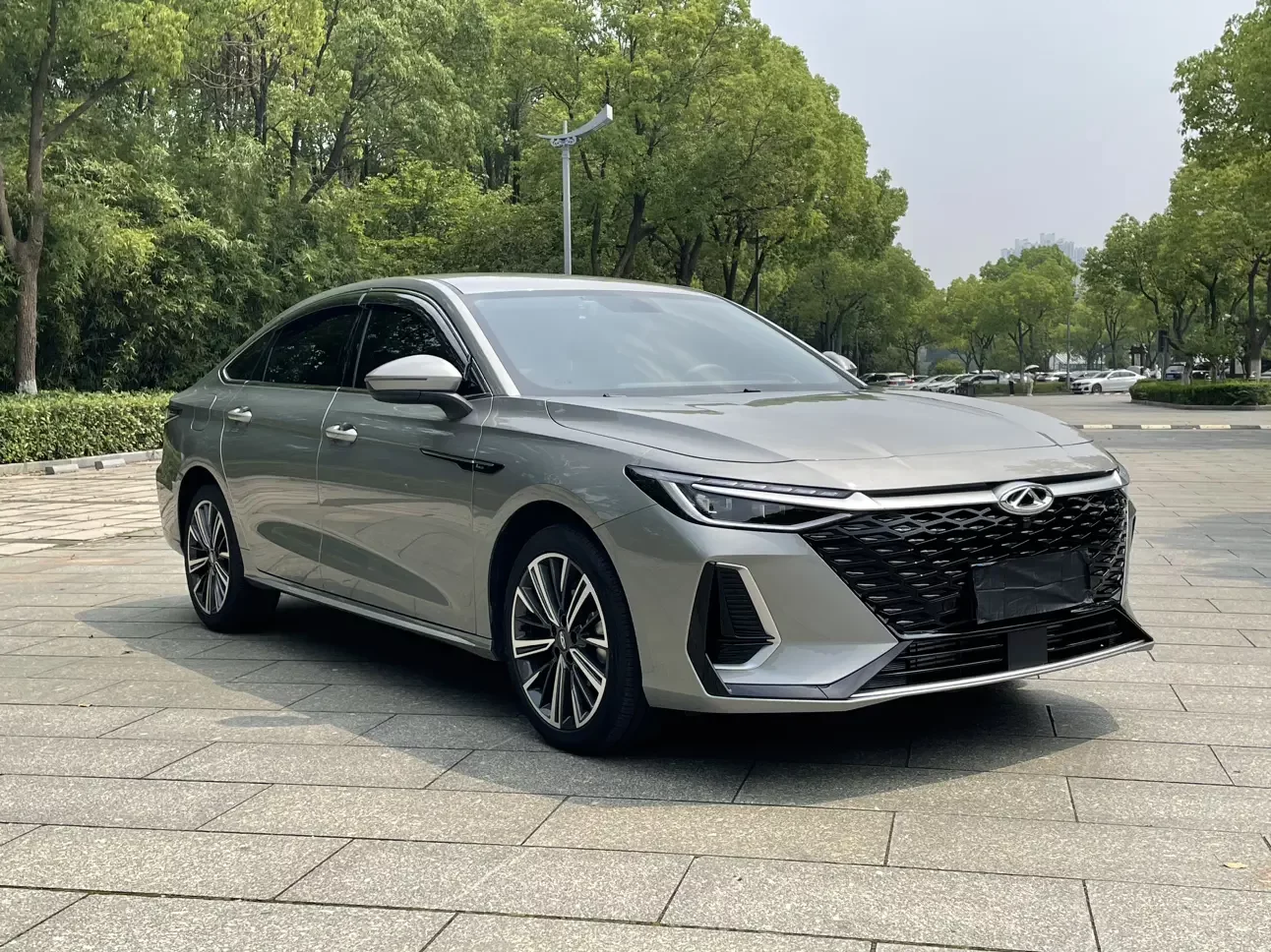 Chery Arrizo 8
