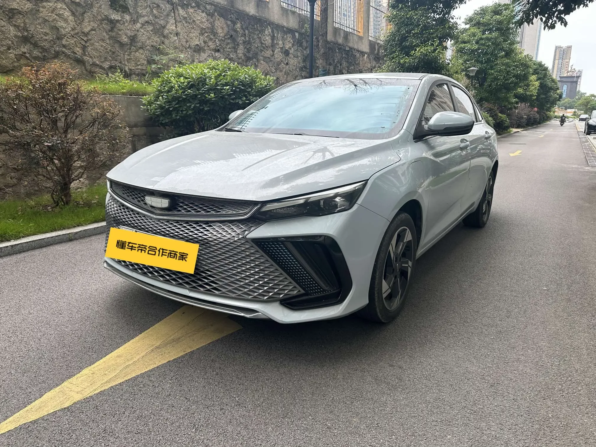 Geely Emgrand L HiP