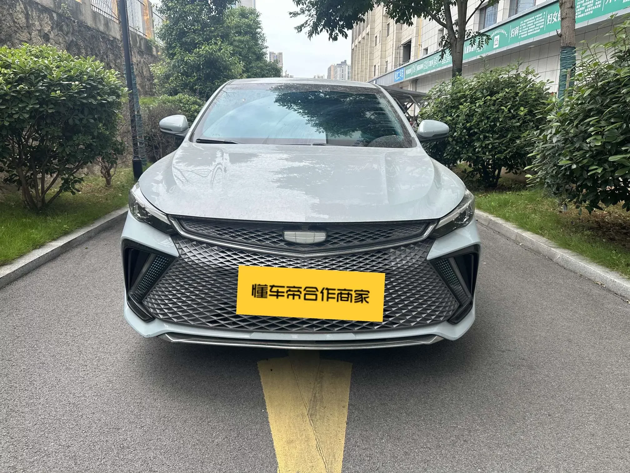 Geely Emgrand L HiP