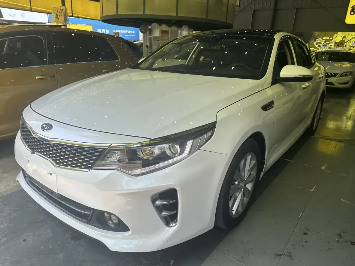 Kia K5