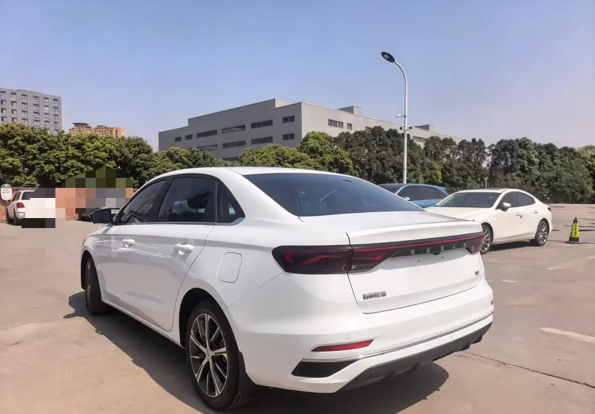 Geely emgrand