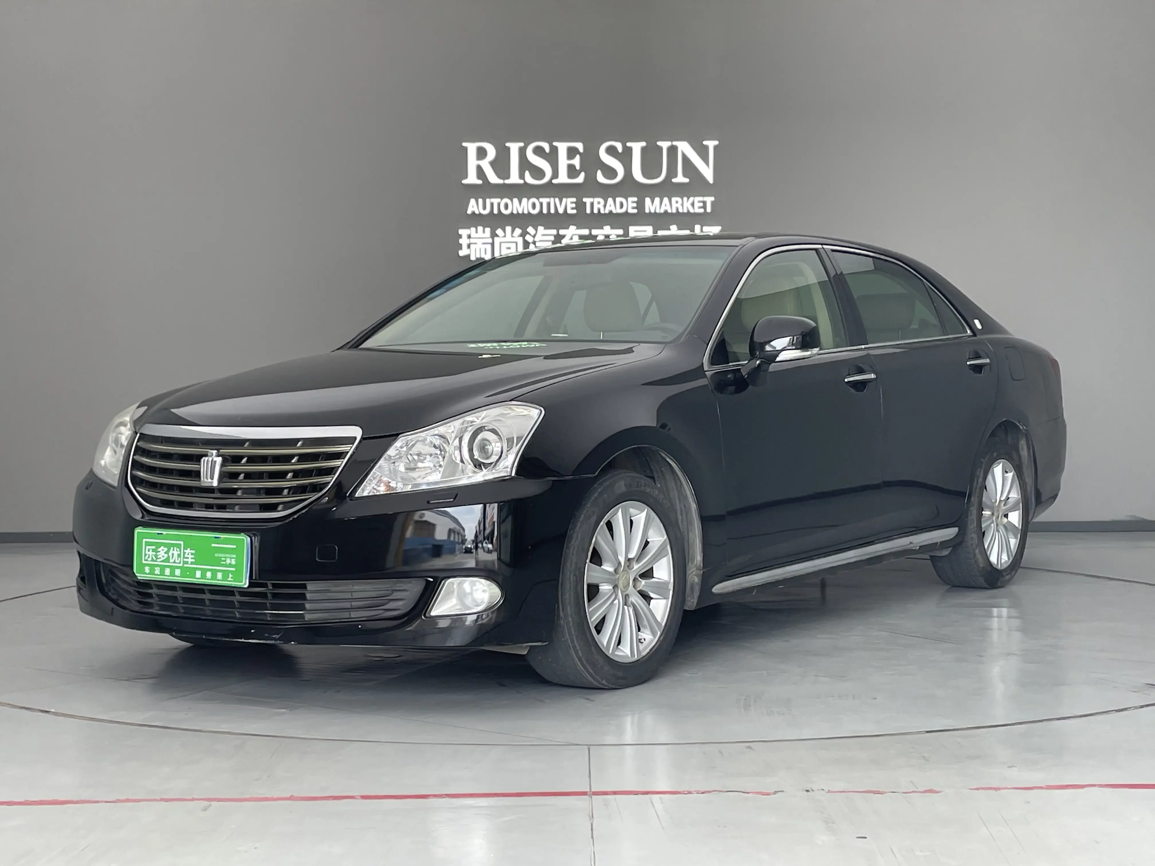 Toyota crown  из Китая