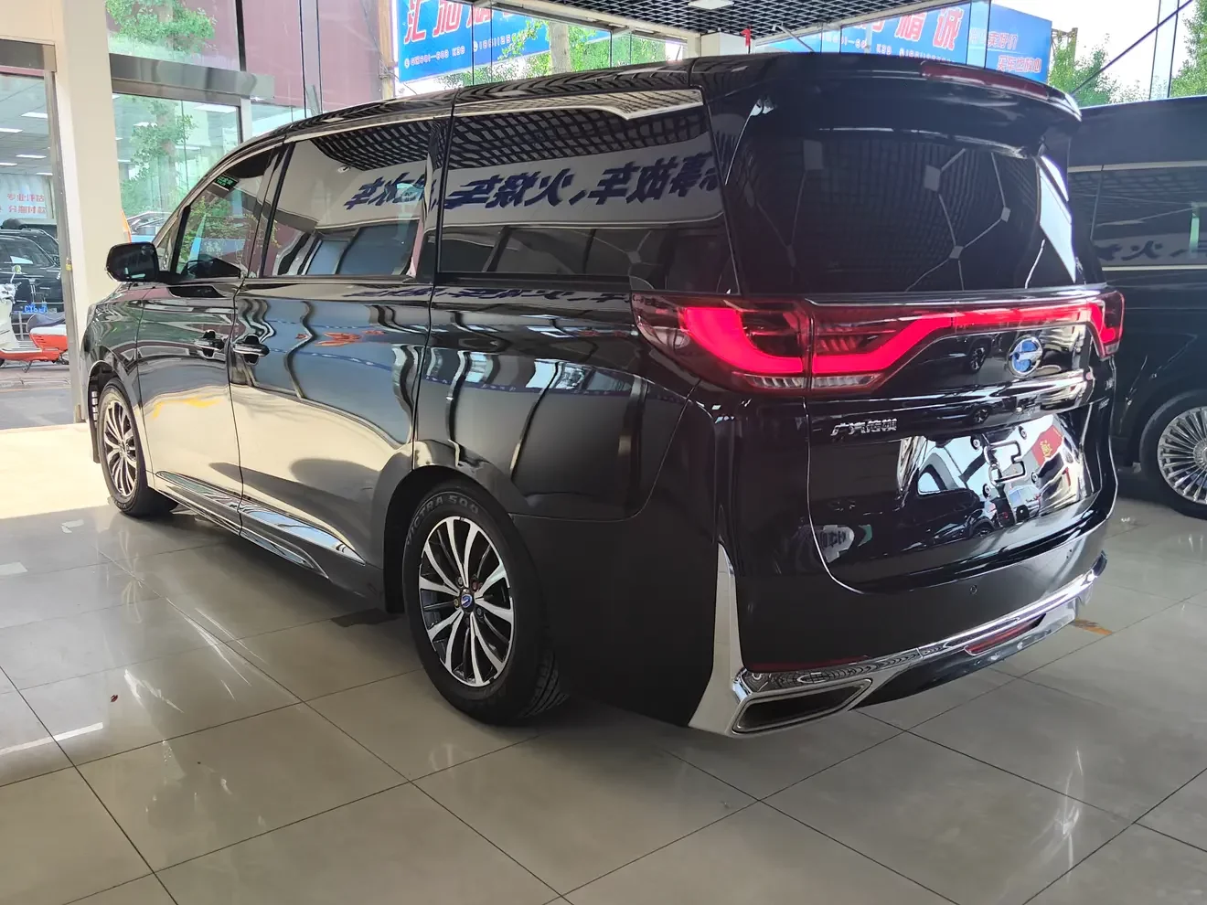 GAC Trumpchi M8