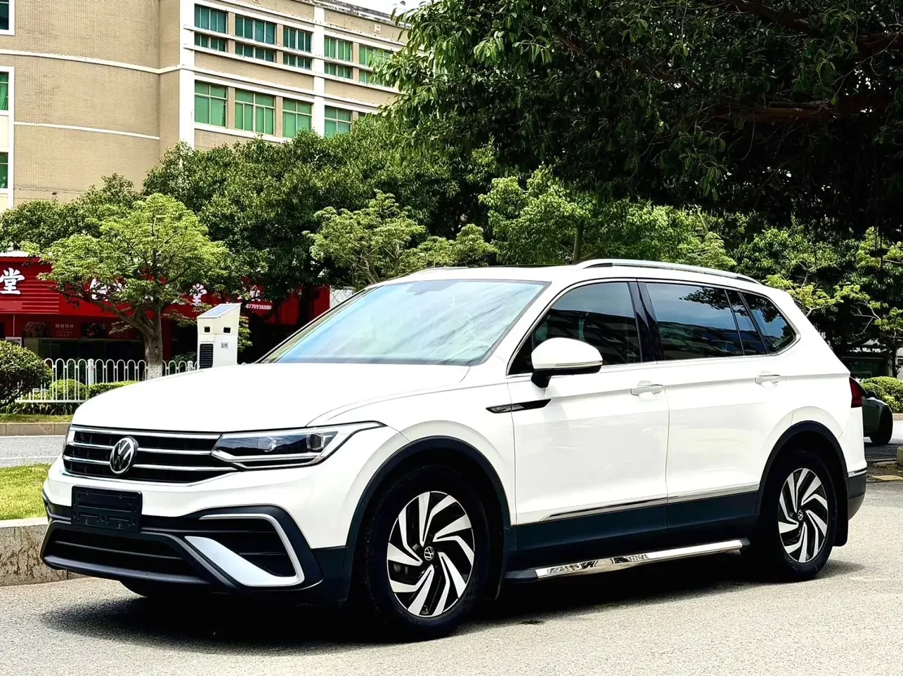Volkswagen Tiguan L
