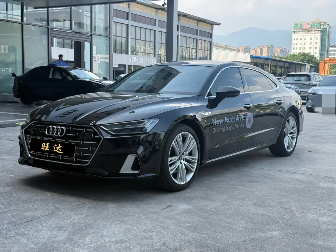Audi A7L