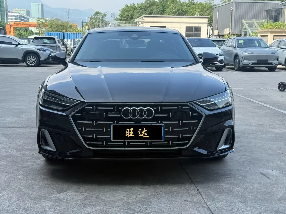 Audi A7L
