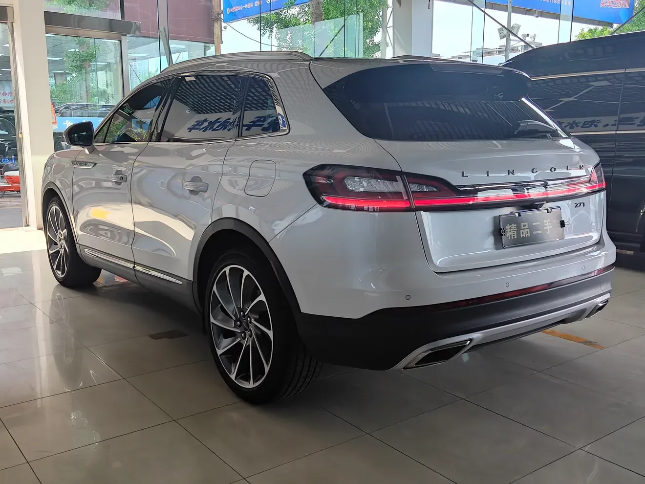 Lincoln navigator