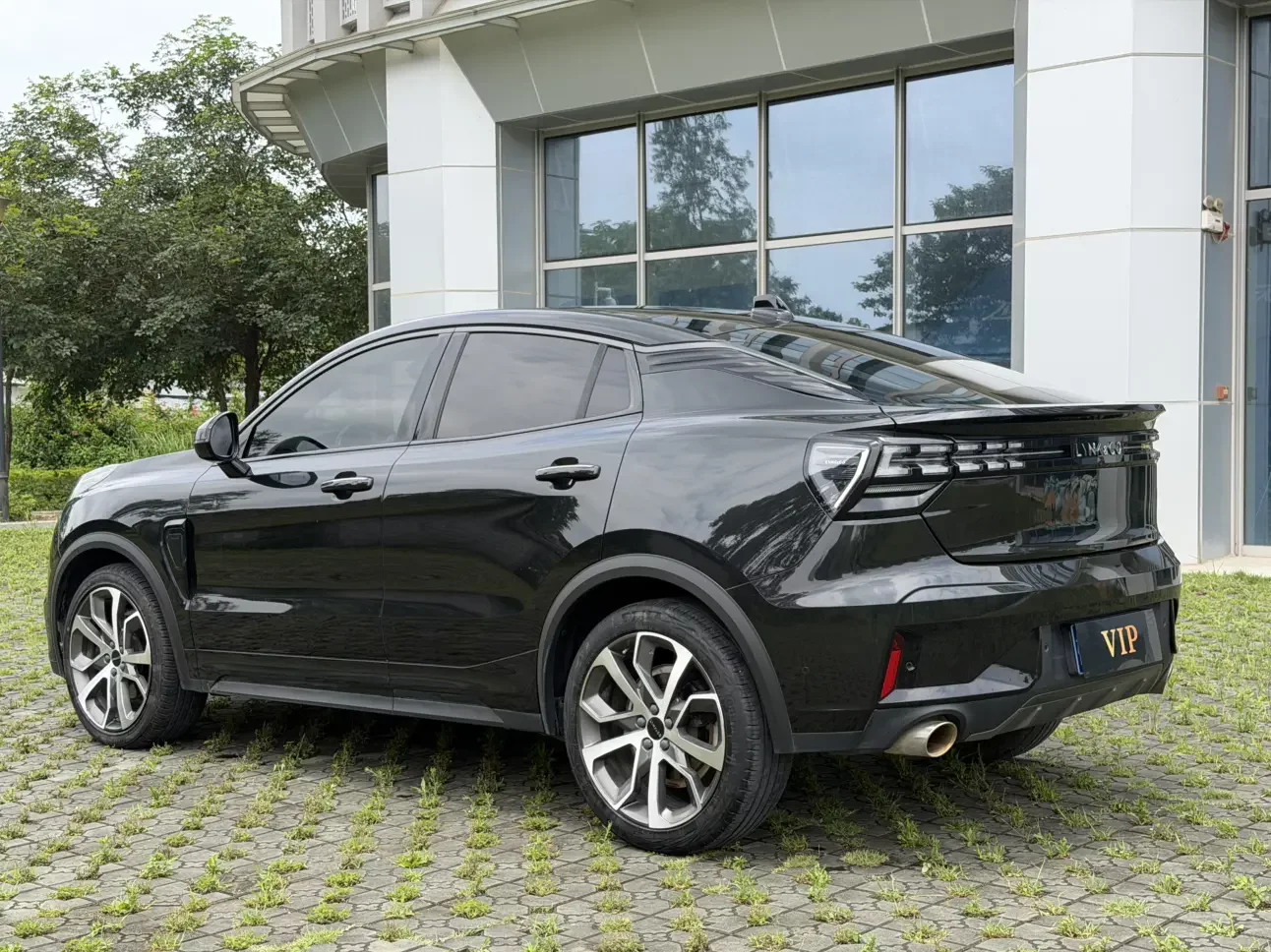 Lynk & Co 05