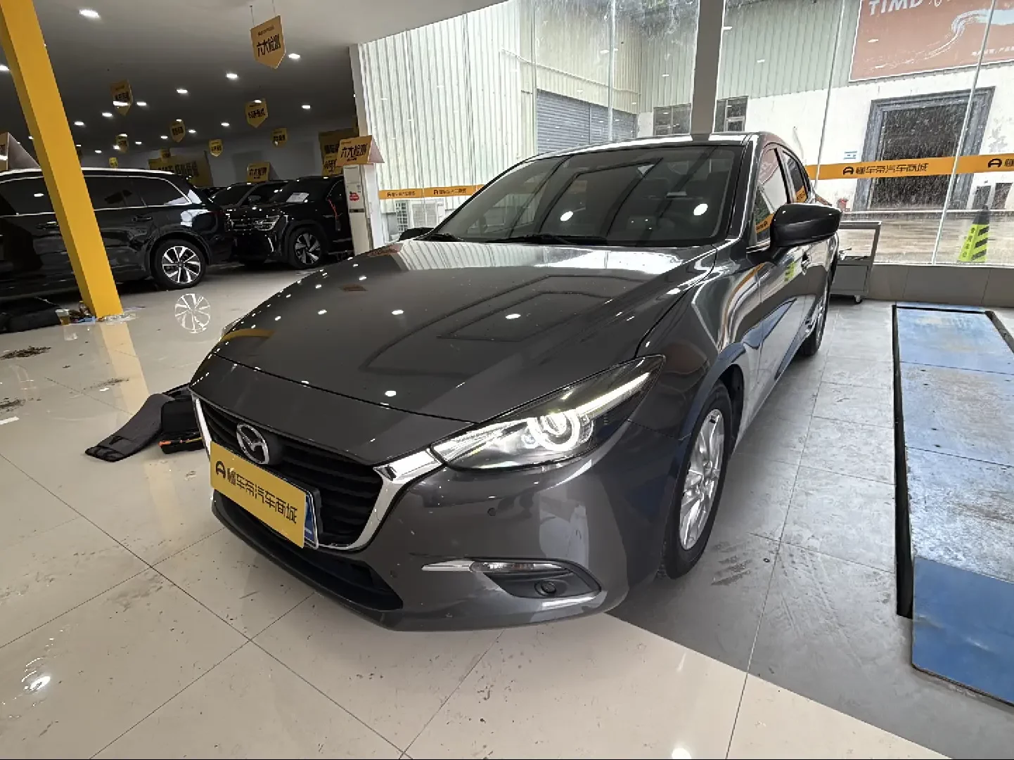 Mazda Axela