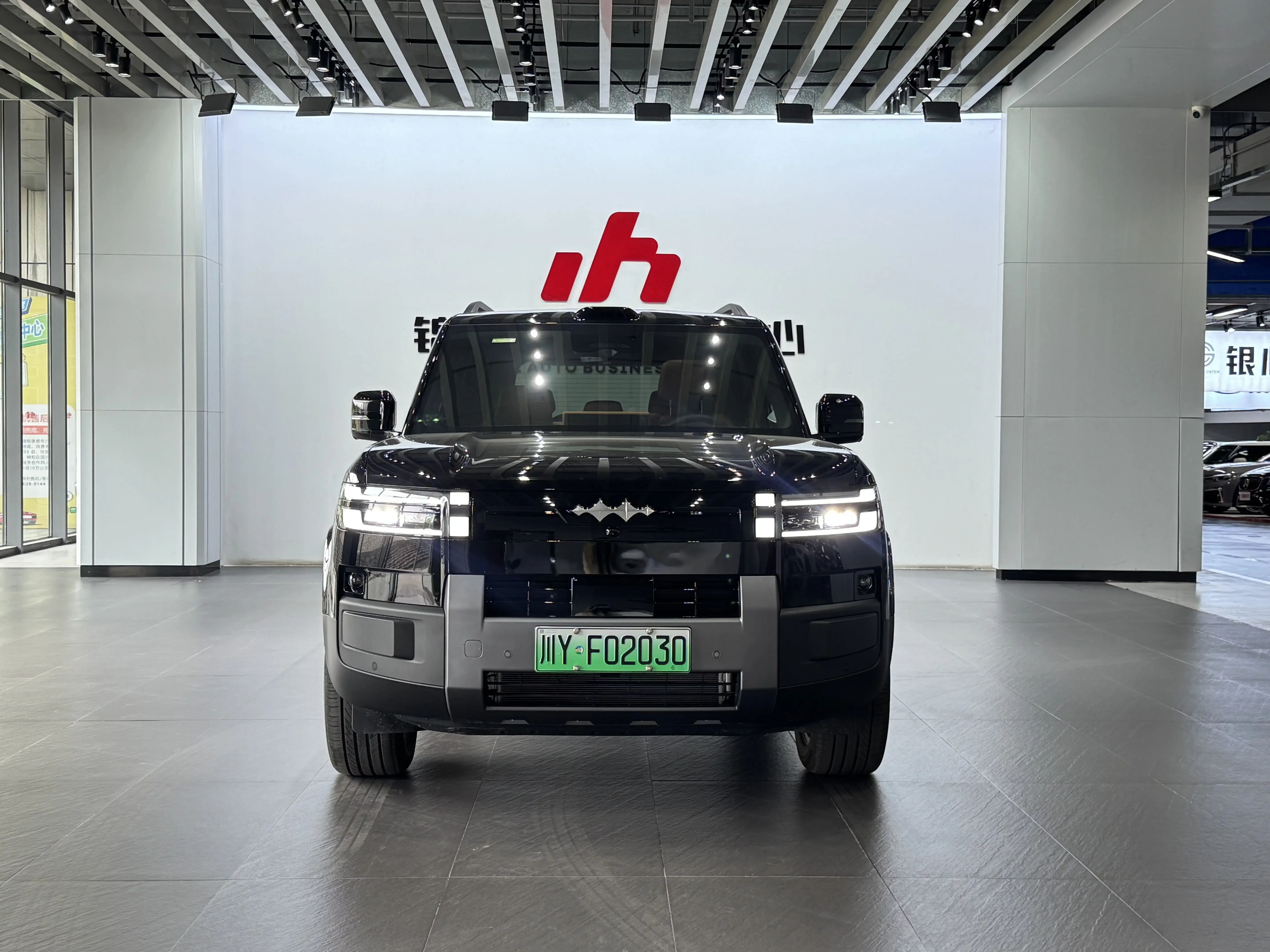 BYD Leopard Titanium 7 PHEV