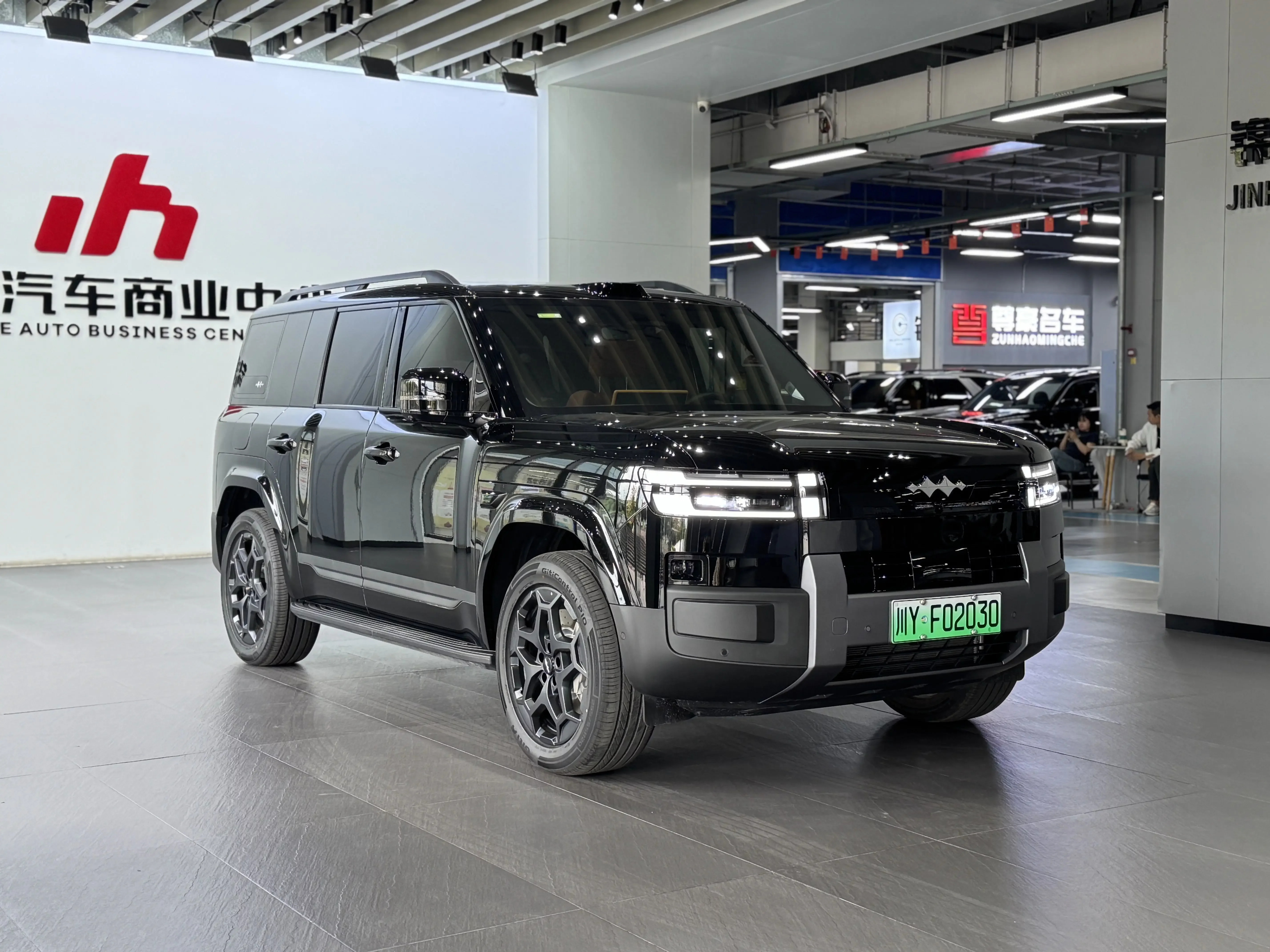 BYD Leopard Titanium 7 PHEV
