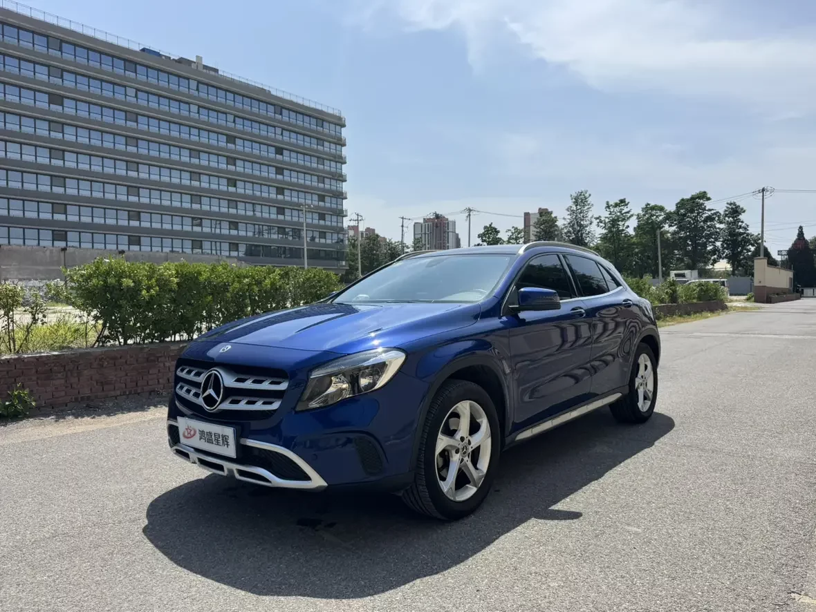 Mercedes-Benz GLA