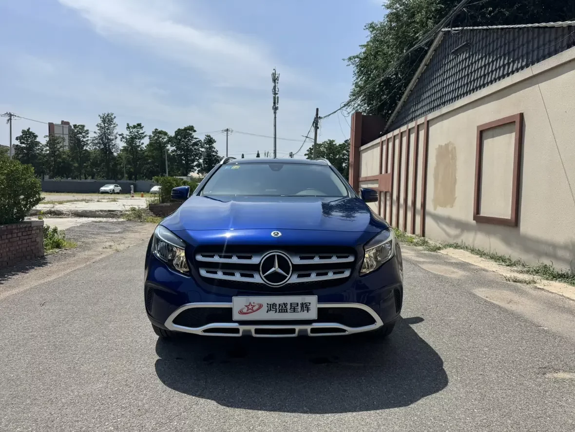 Mercedes-Benz GLA