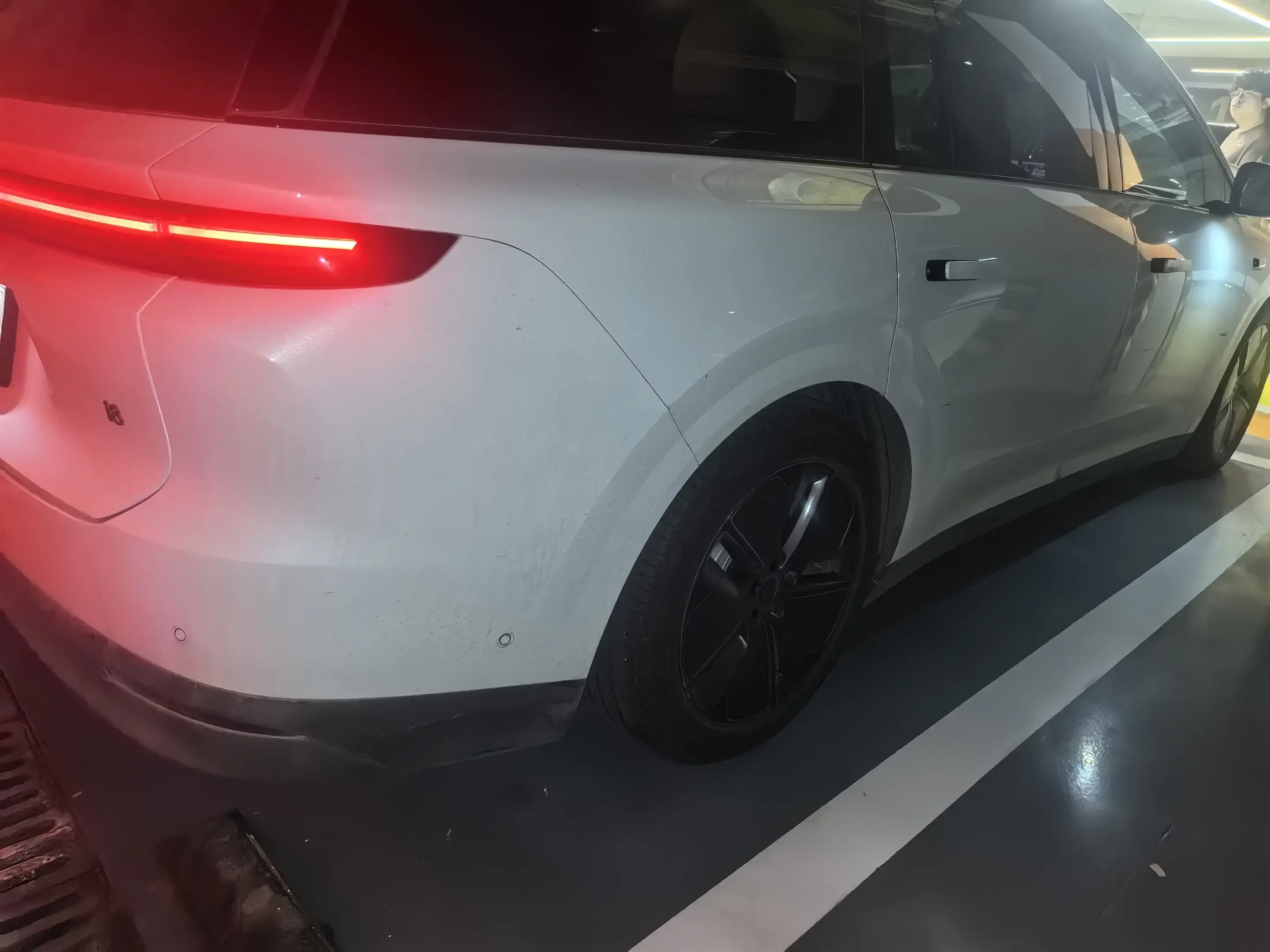 Li Ideal i8
