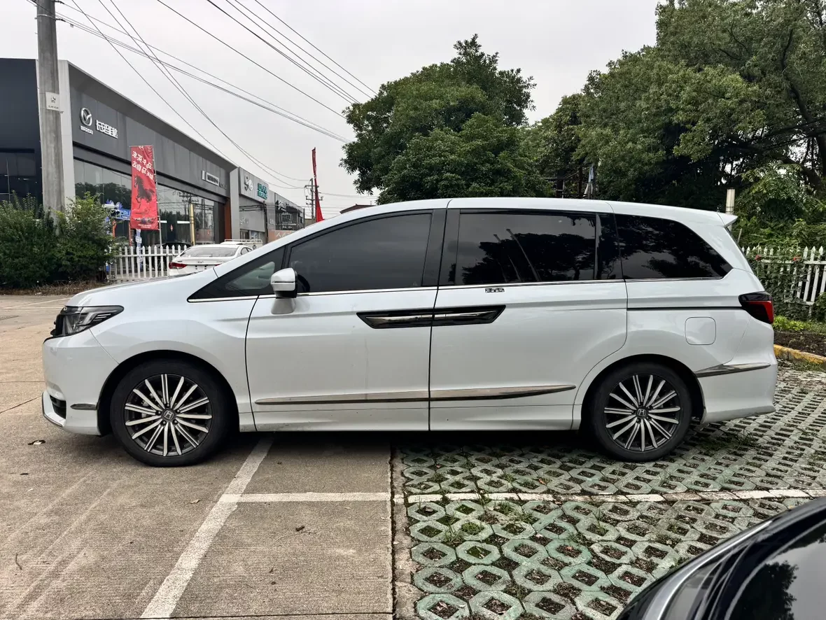 Honda Elysion
