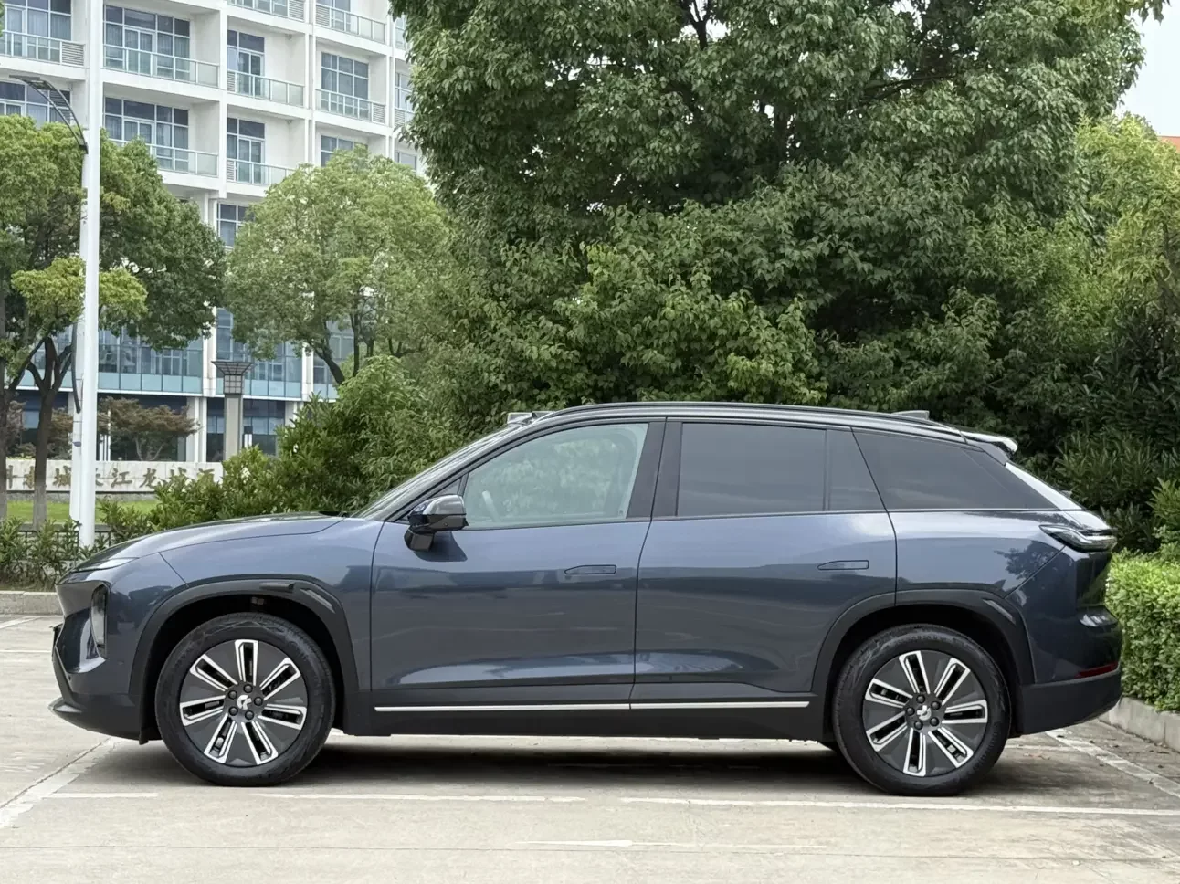 NIO ES7