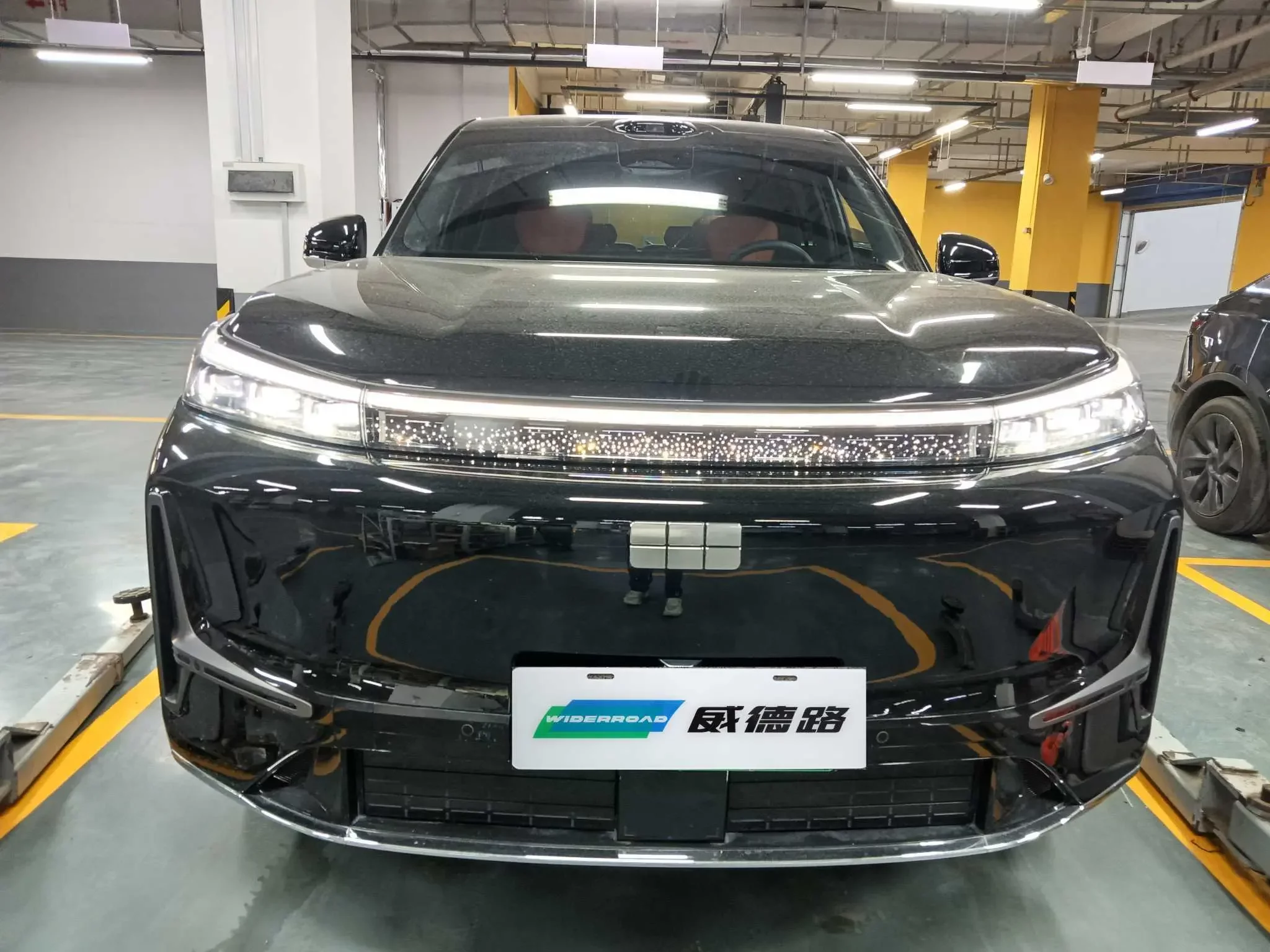 Geely Galaxy M9