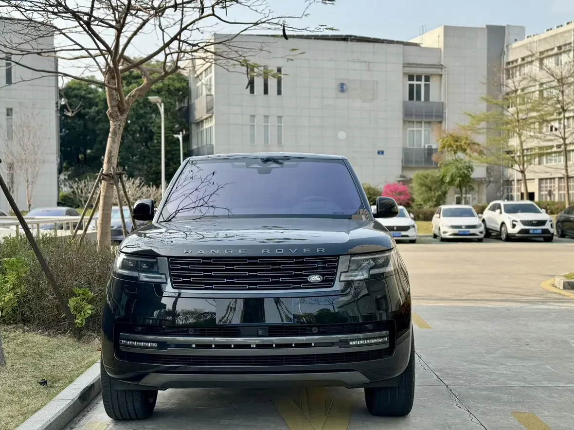 Land Rover range rover