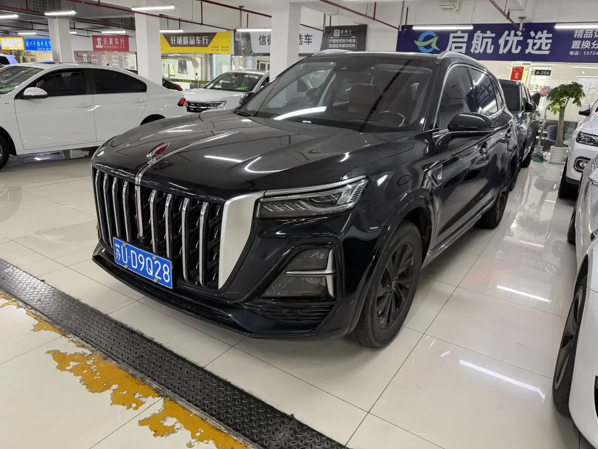 Hongqi HS5  из Китая