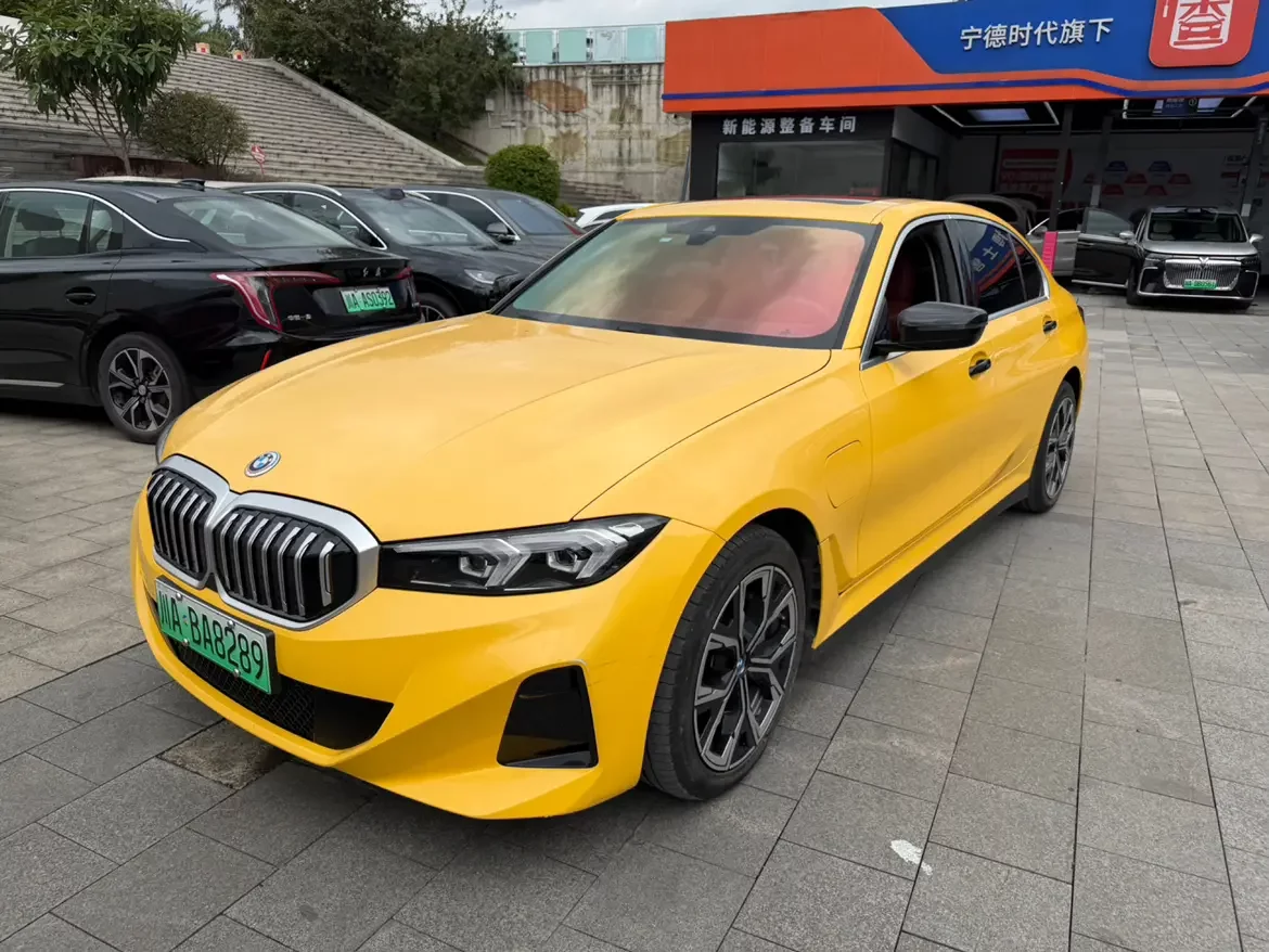 BMW i3