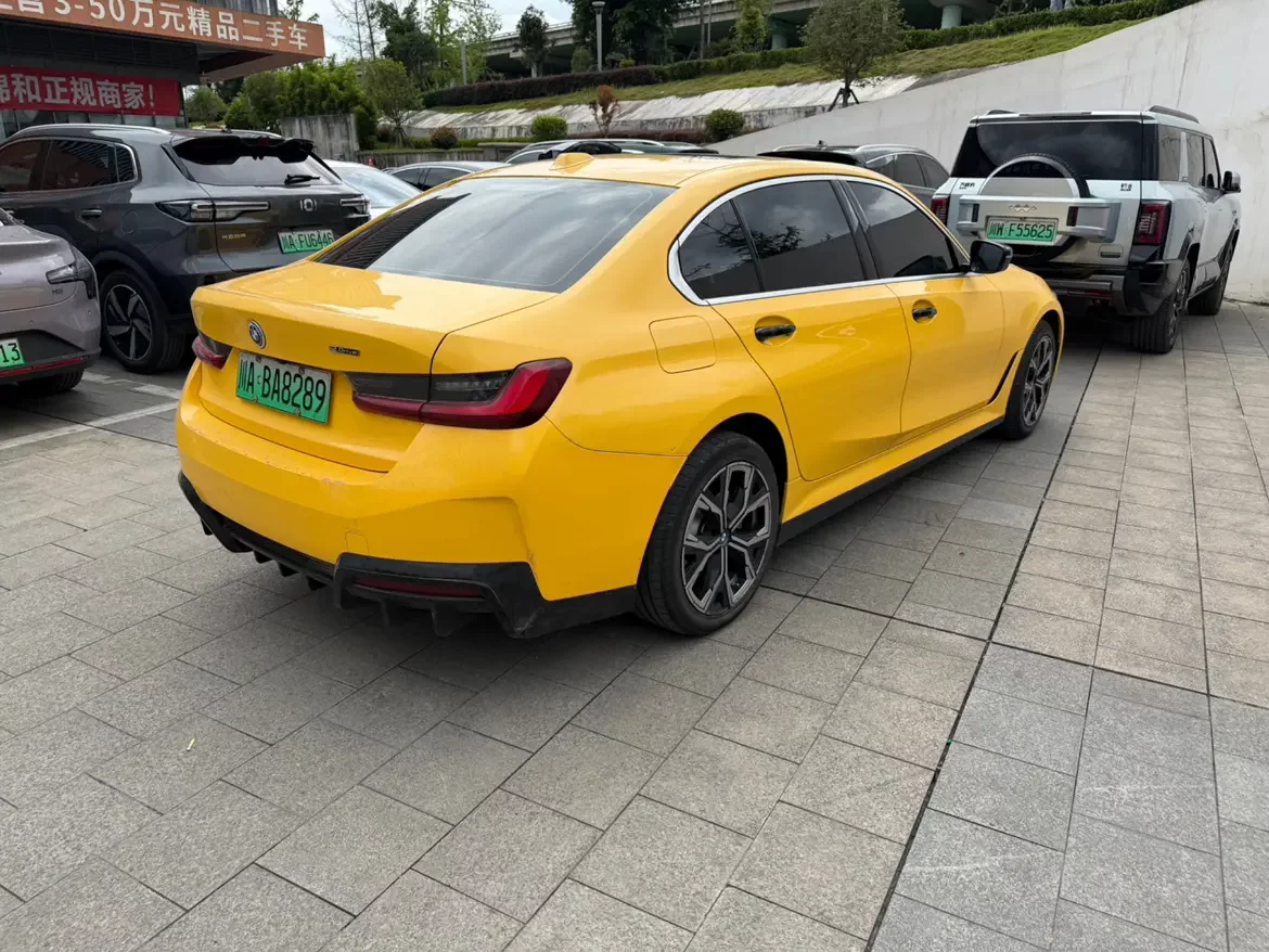 BMW i3
