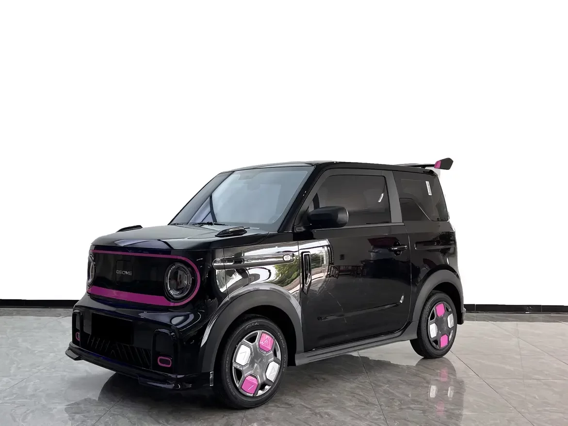 Geely panda