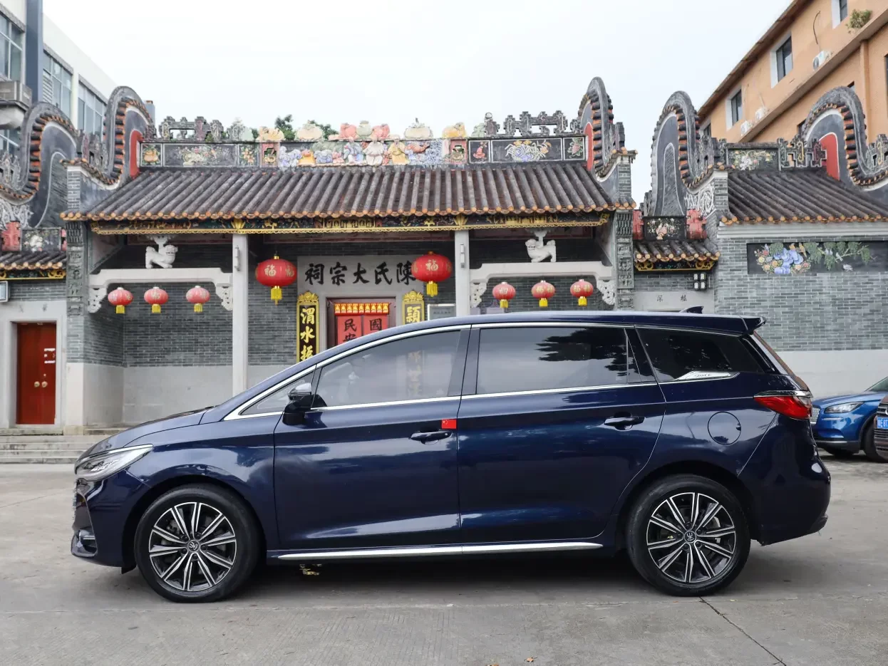 BYD Song MAX DM