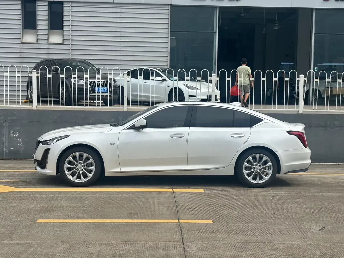 Cadillac CT5