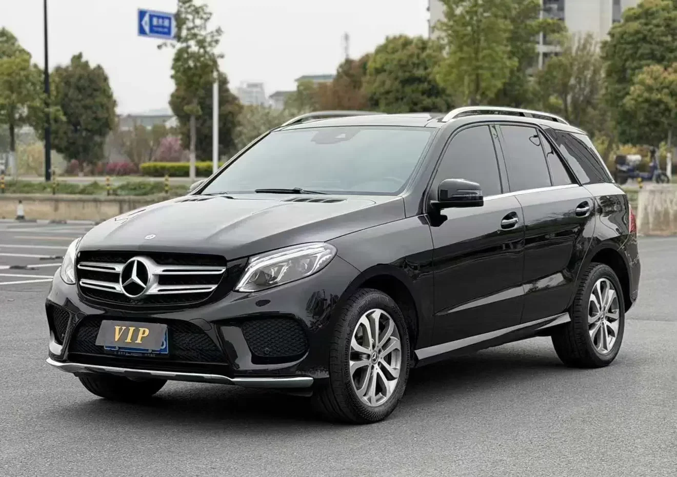 Mercedes-Benz GLE (Imported)