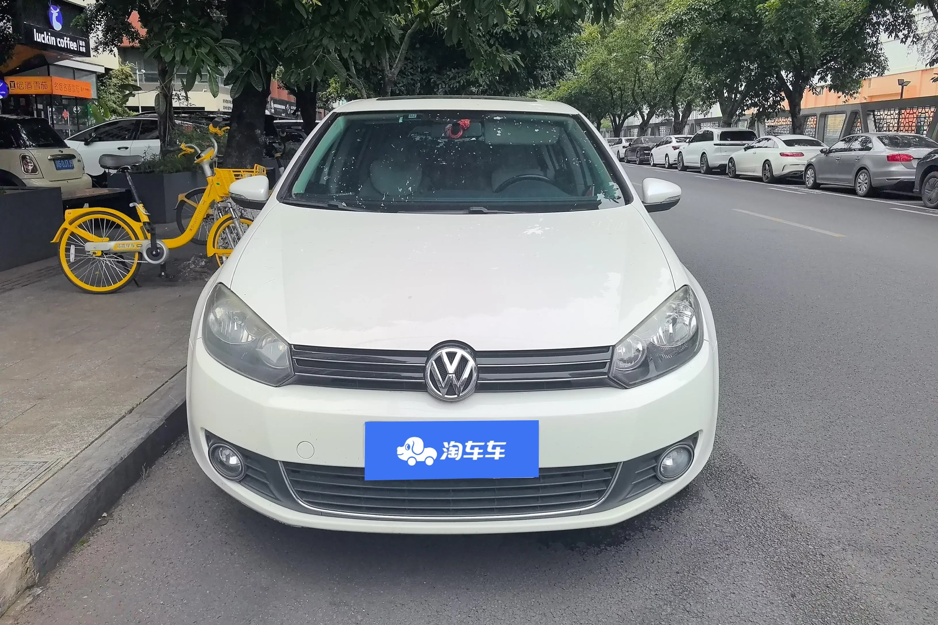 Volkswagen golf