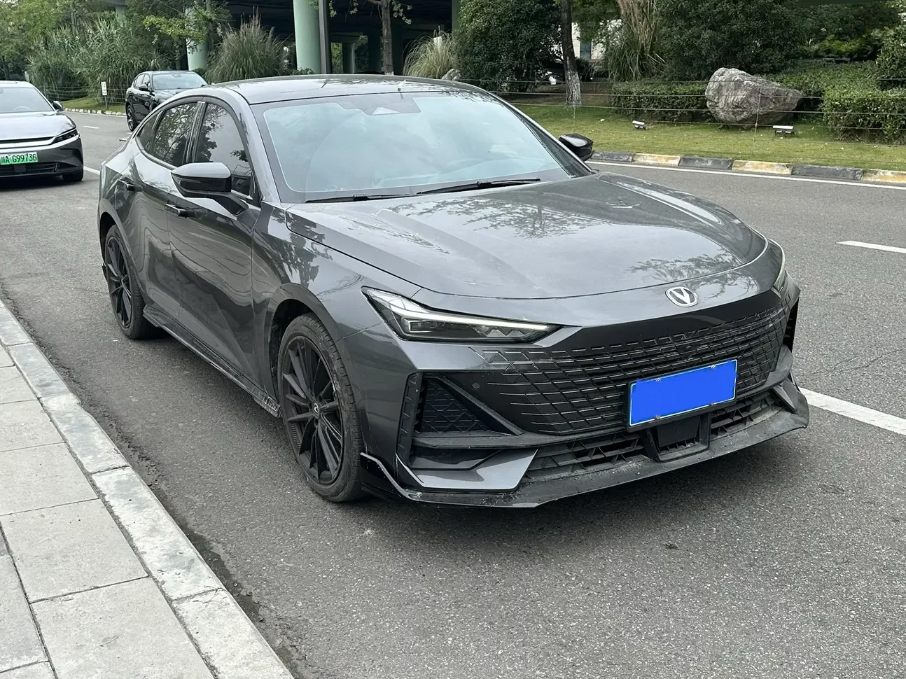 Changan UNI-V