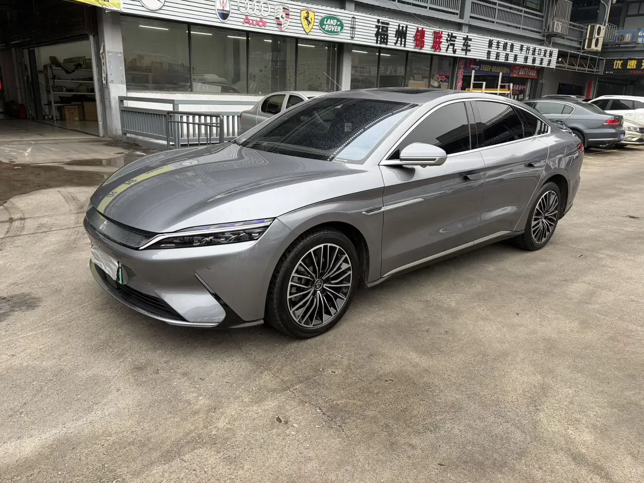 BYD Han EV