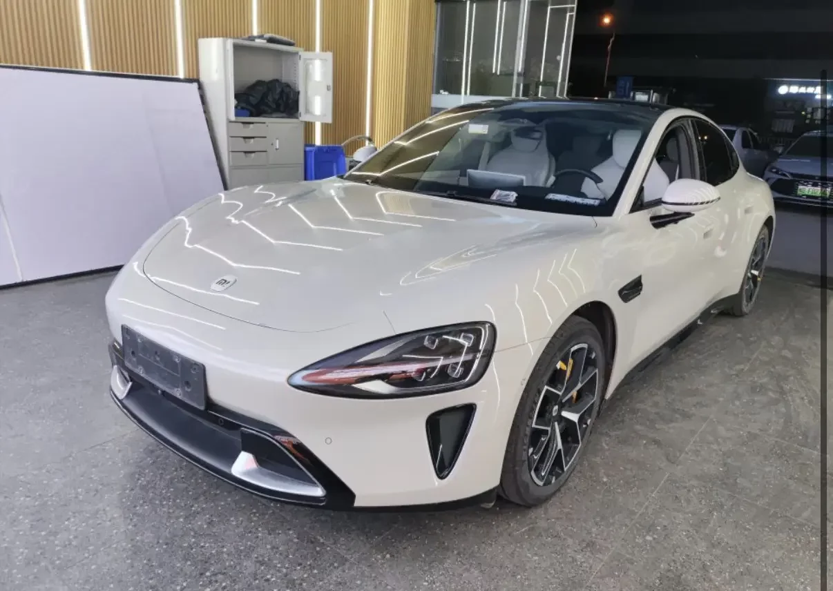Xiaomi car Xiaomi SU7  из Китая