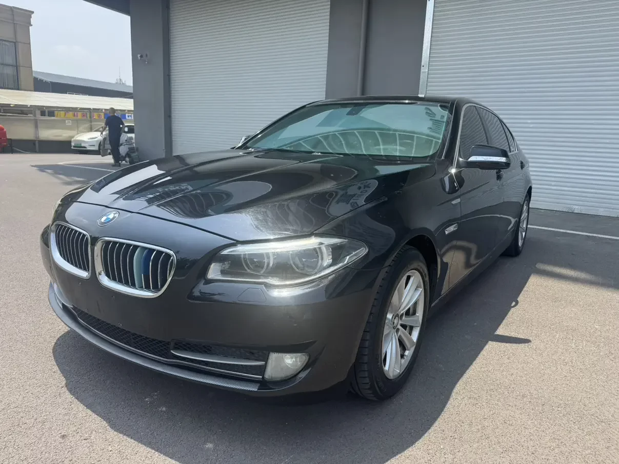 BMW 5 Series  из Китая