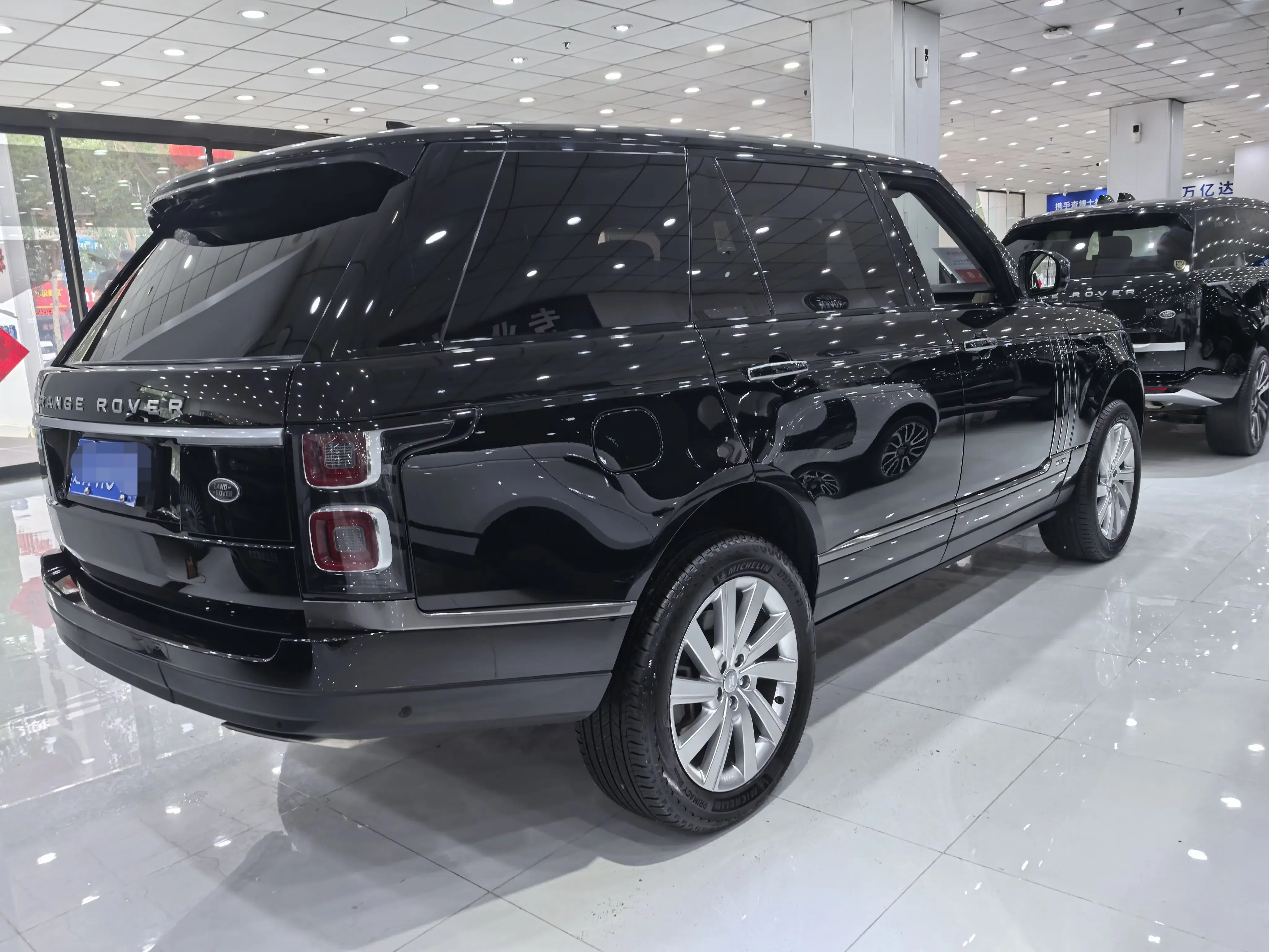 Land Rover range rover