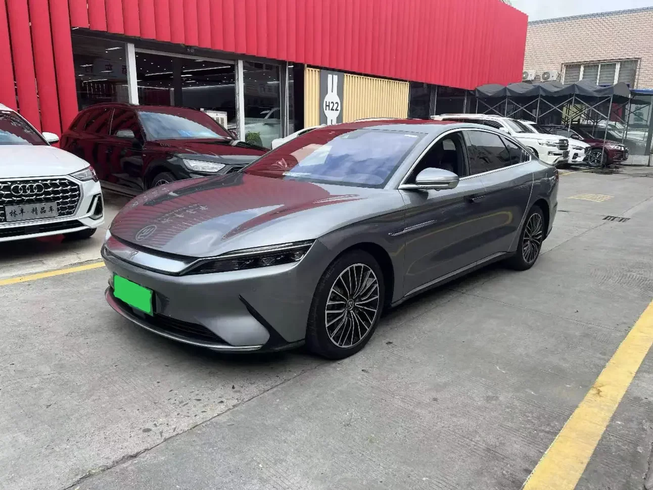 BYD Han EV