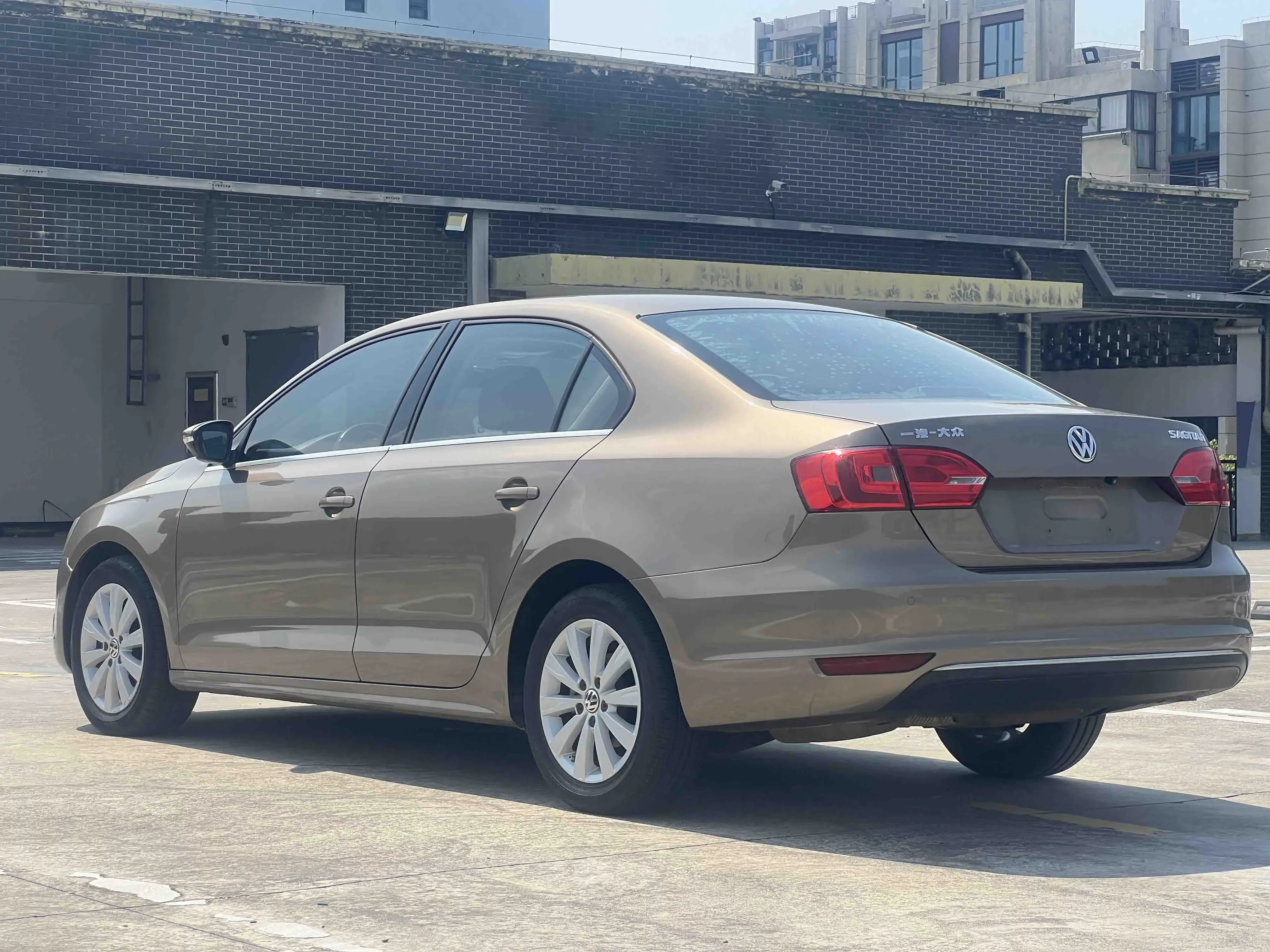 Volkswagen Sagitar