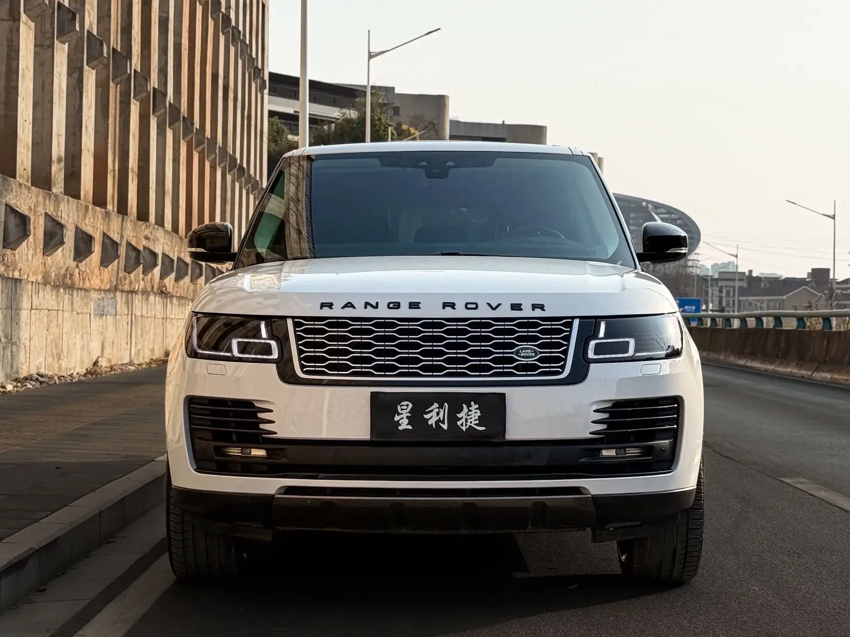 Land Rover range rover
