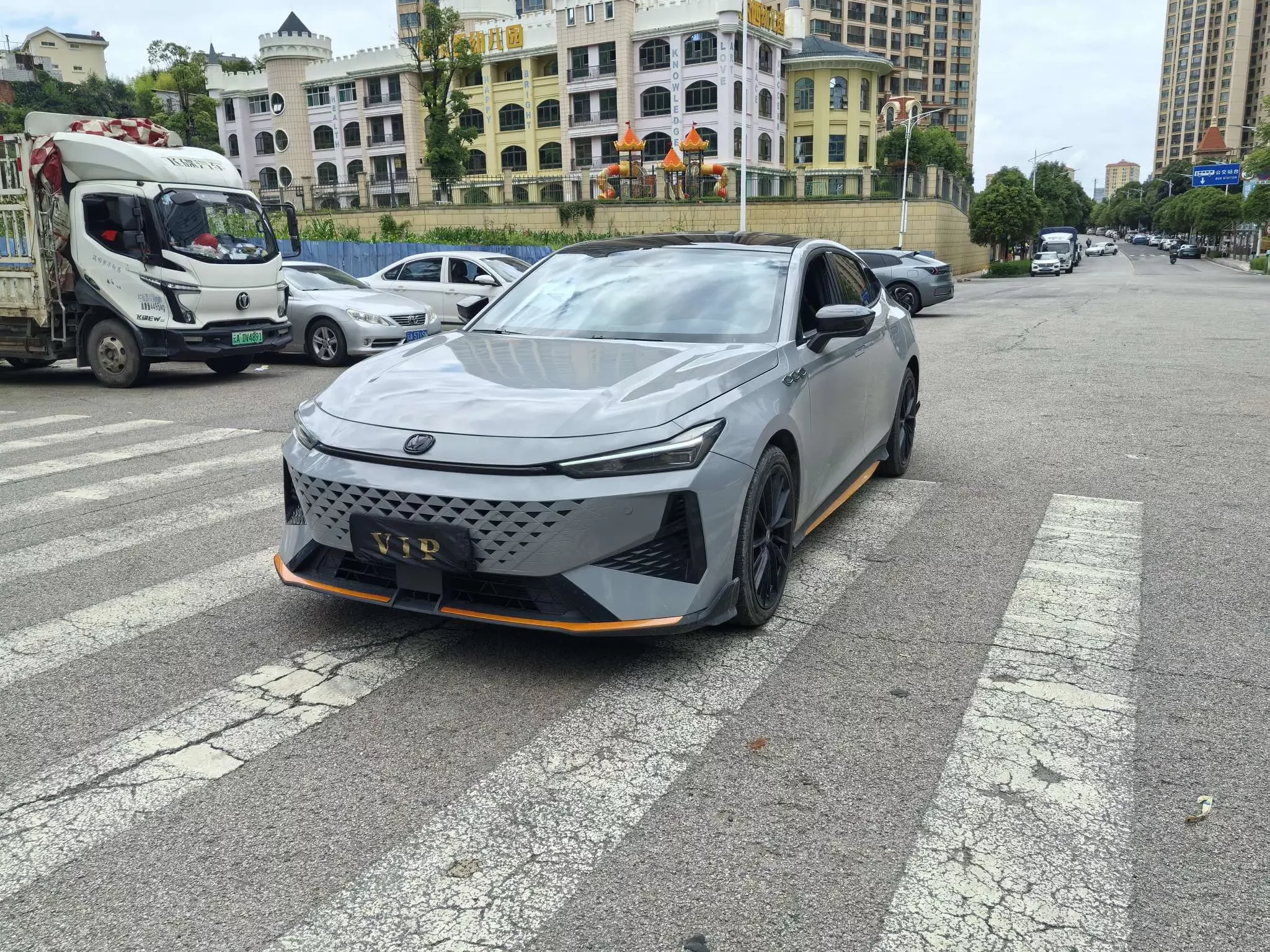 Changan UNI-V