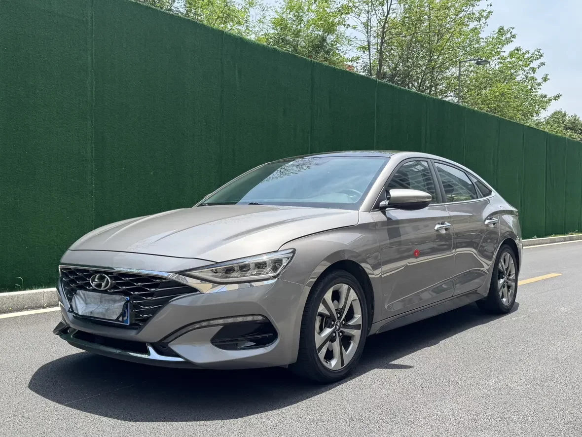 Hyundai Lafesta