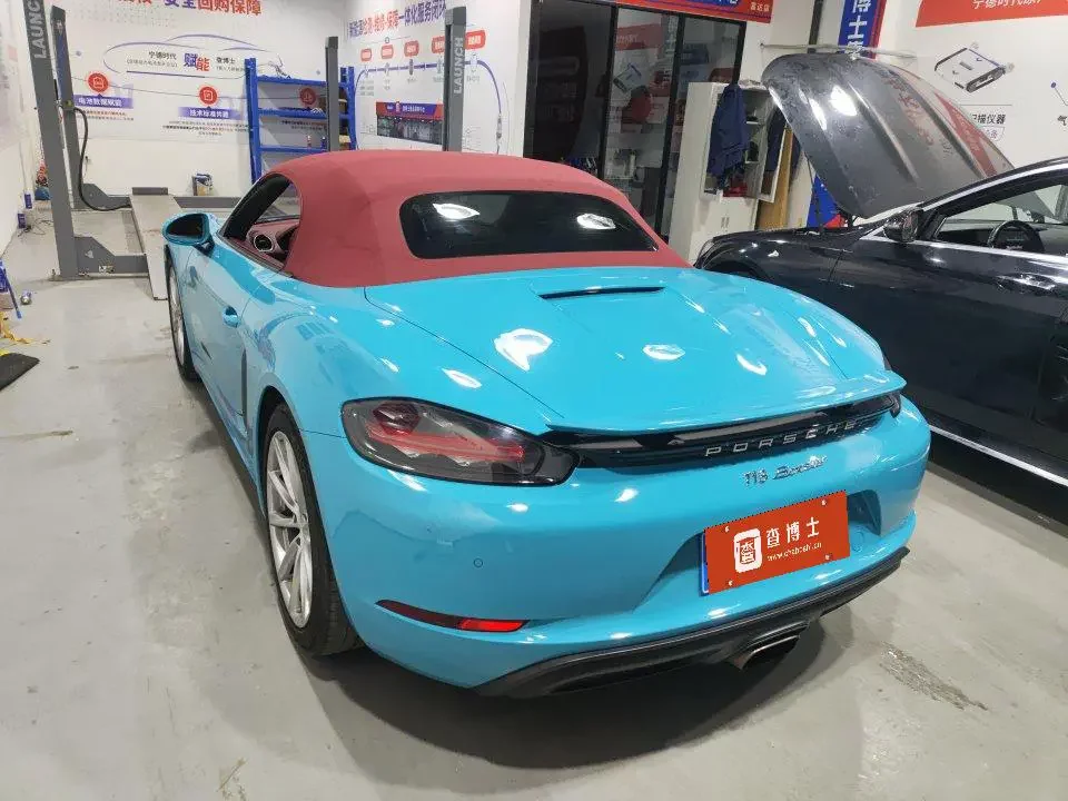 Porsche 718