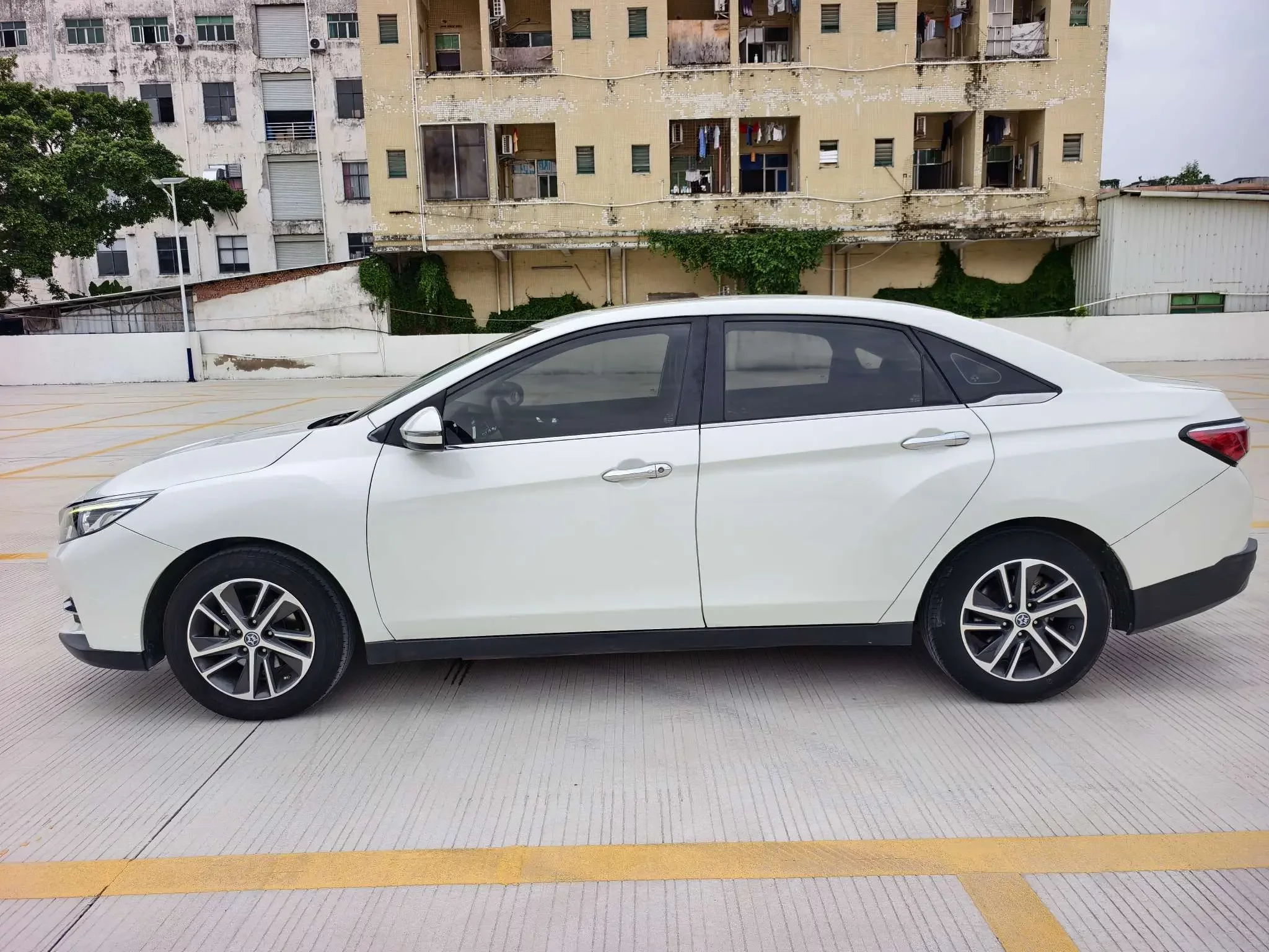 Kai Chen Venucia D60