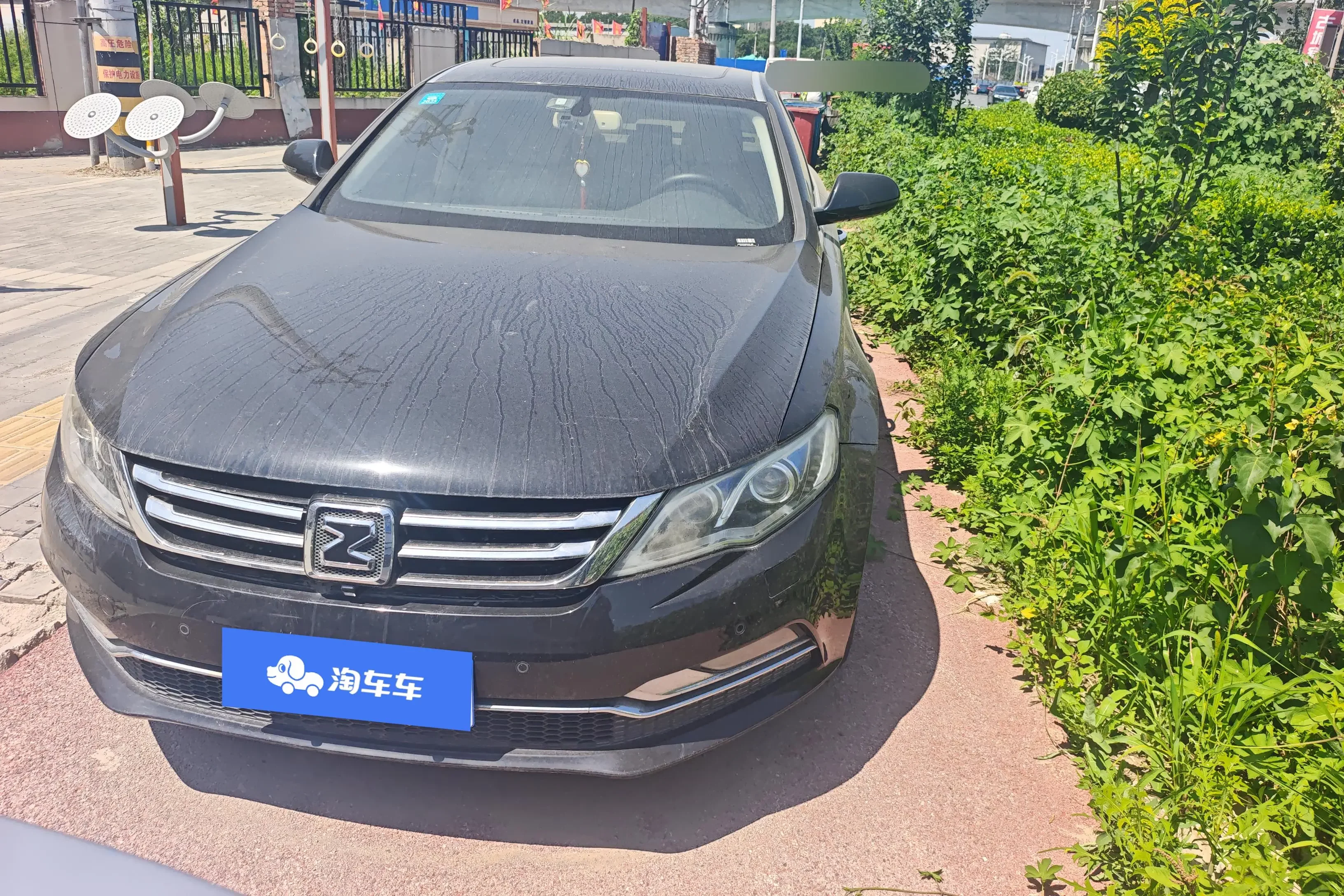Zotye Z700