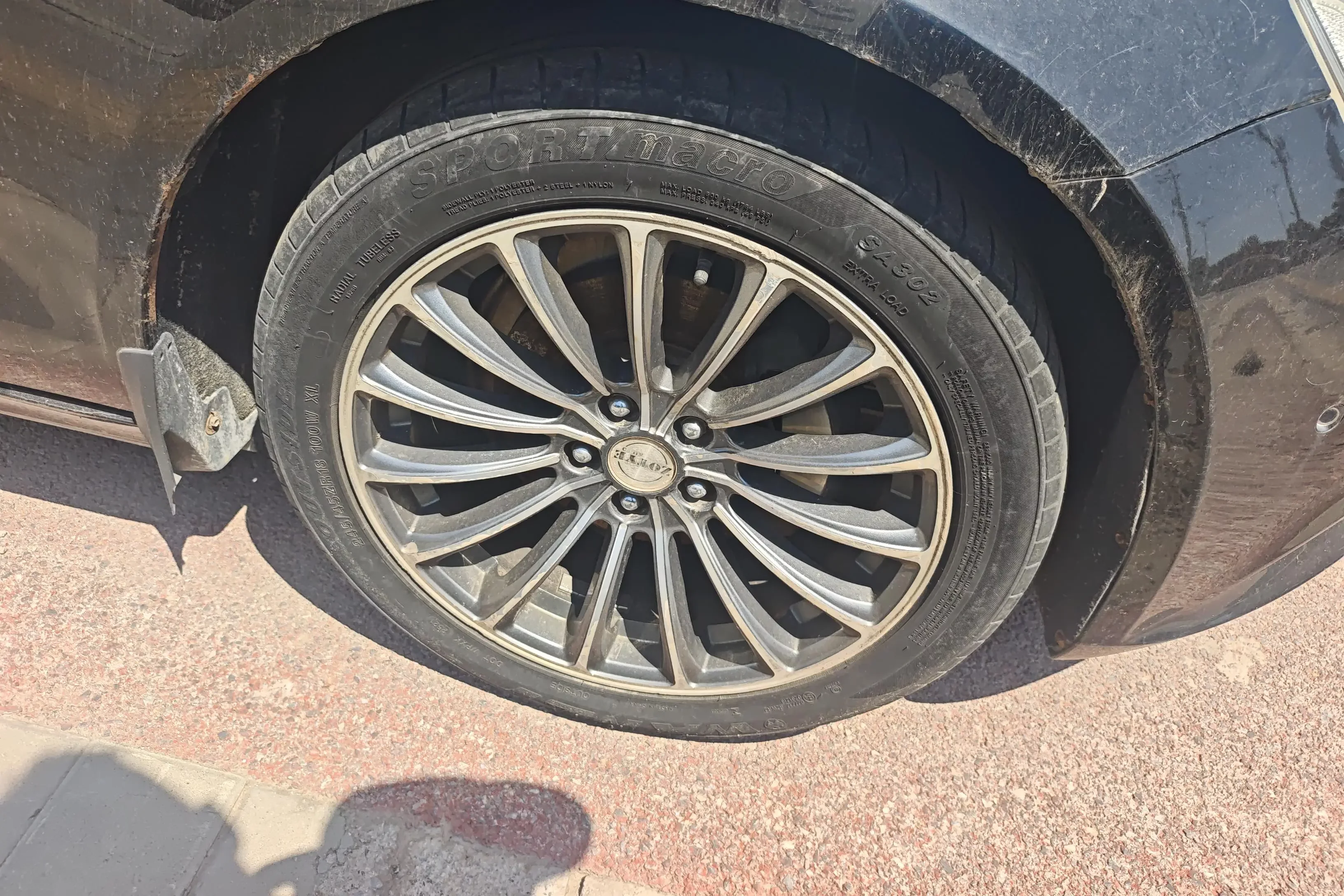 Zotye Z700