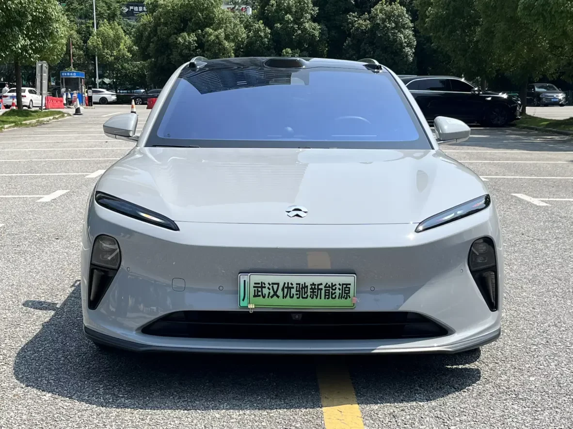 NIO ET5T  из Китая