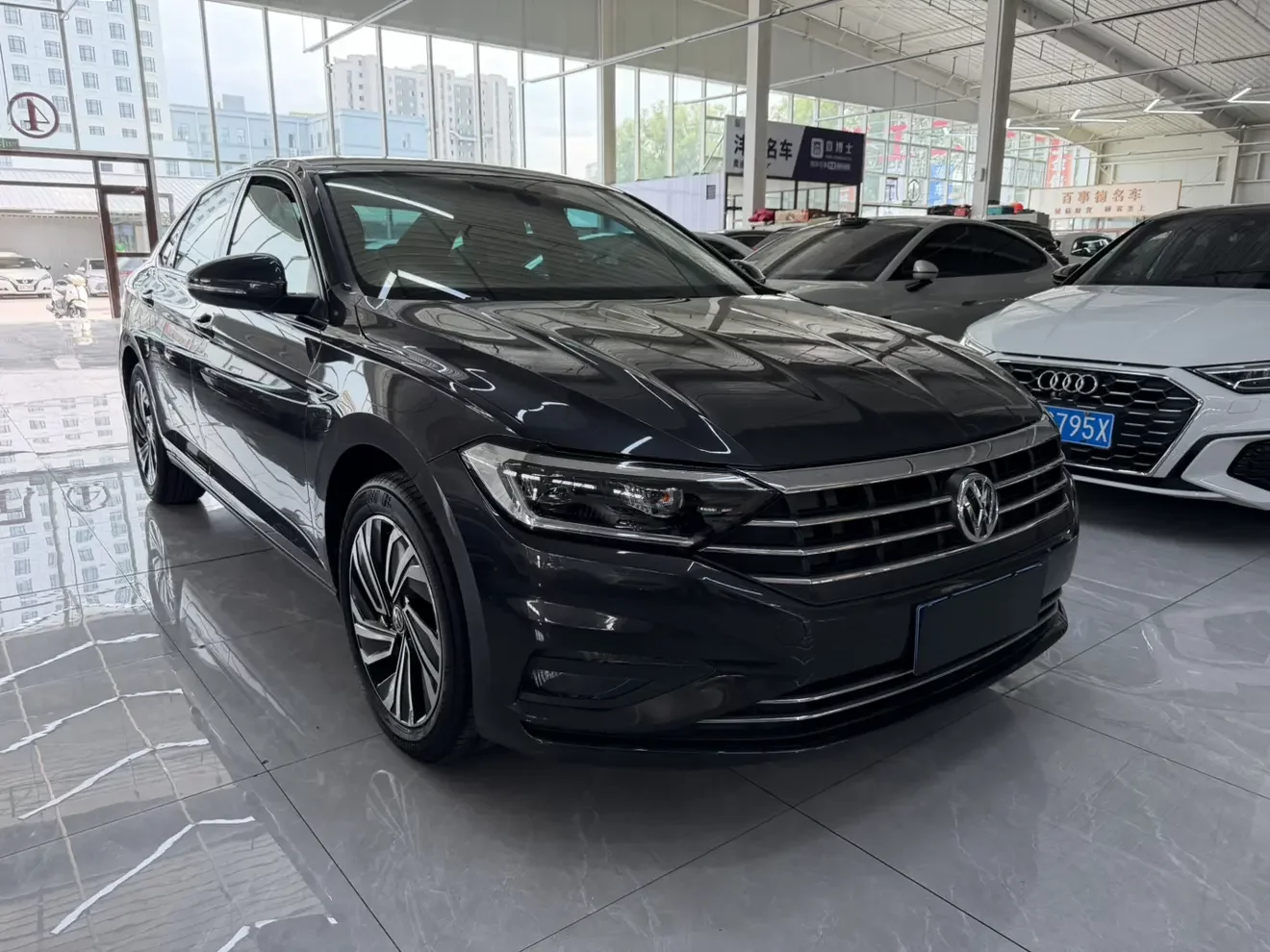 Volkswagen Sagitar