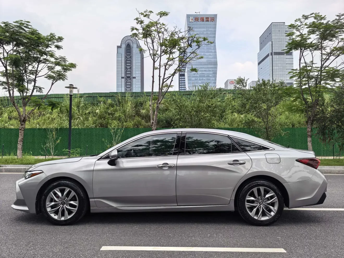 Toyota Avalon